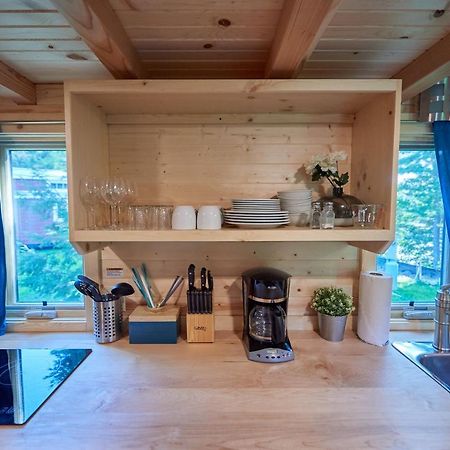 Tuxbury Pond Camping Resort Tiny House Emerson South Hampton Exterior photo